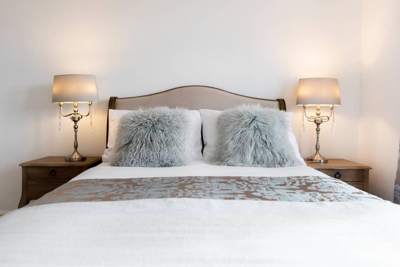 The Bluebird - One Bedroom Apartment In Watford วัตฟอร์ด ภายนอก รูปภาพ