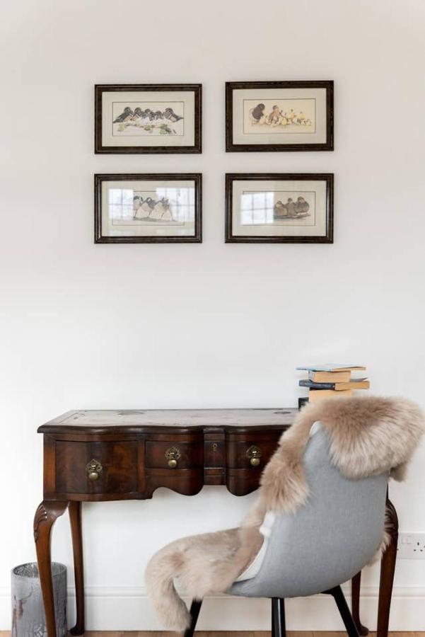 The Bluebird - One Bedroom Apartment In Watford วัตฟอร์ด ภายนอก รูปภาพ